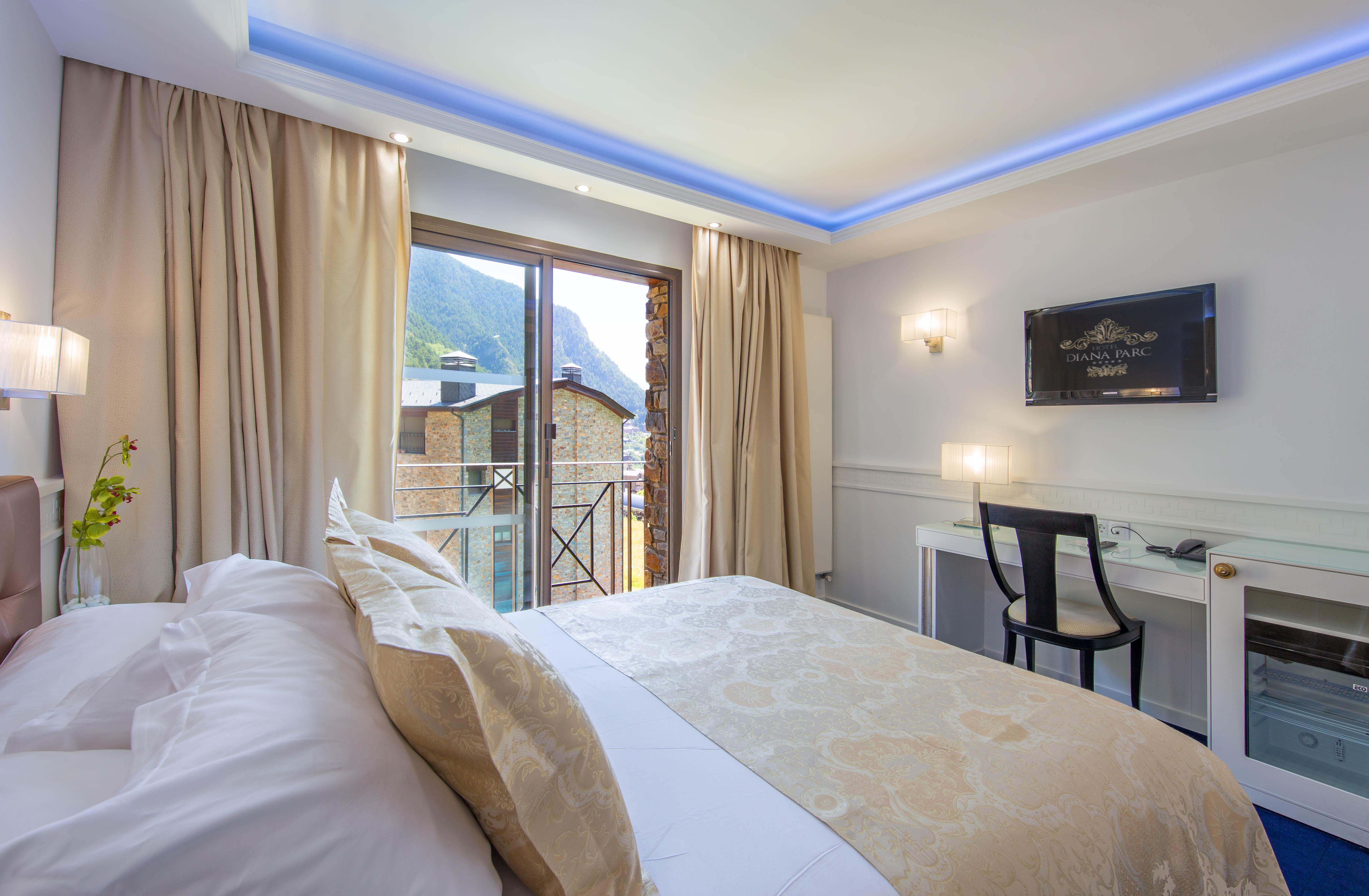 Hotel Princesa Parc Excellence Arinsal Kültér fotó A room at the hotel